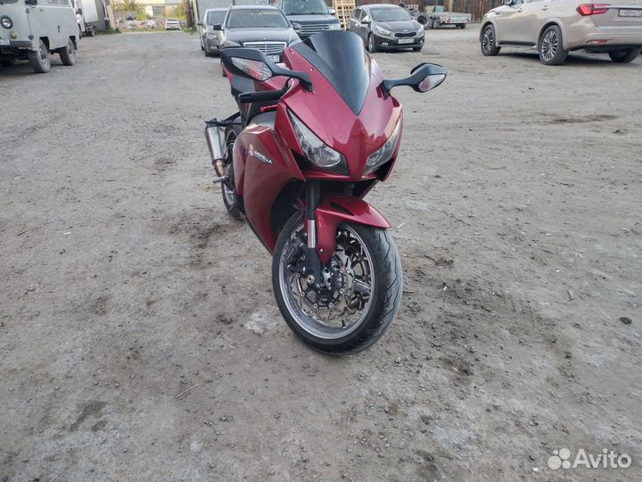 Honda cbr1000rr fireblade