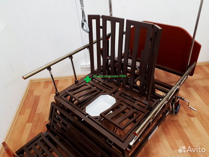 Медицинская кровать для ухода за больными