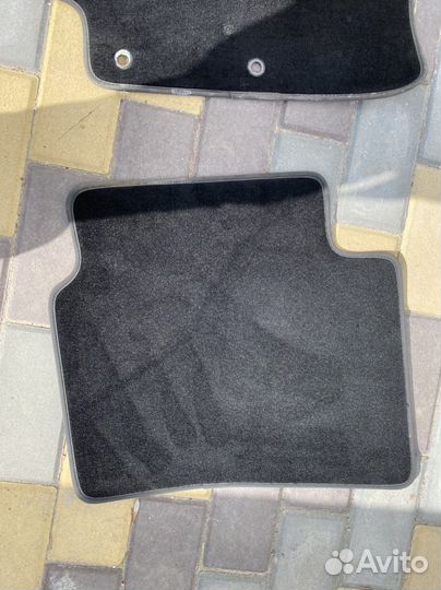 Автомобильные коврики ворсовые