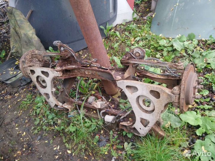 Задняя балка на Пежо 605 1991 г.в