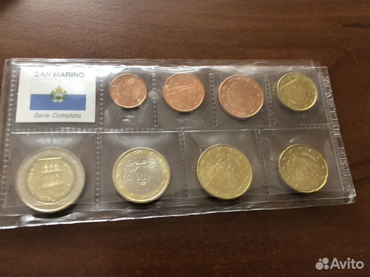 Наборы монет Сан-Марино,Ватикан + 19 стран