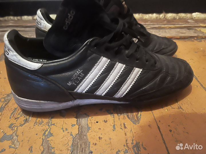 Шиповки adidas mundial