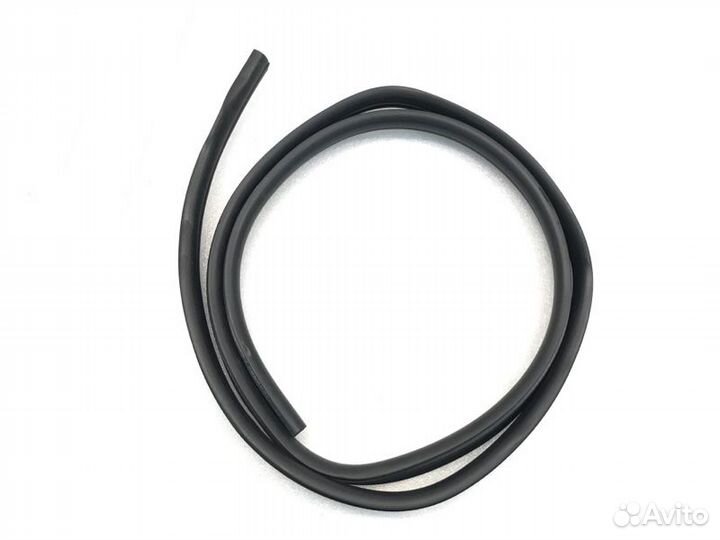 Уплотнитель двери задний правый Nissan Qashqai 1.6