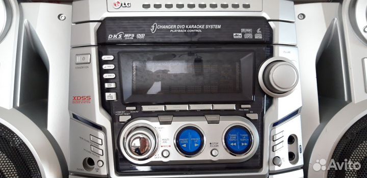 Музыкальный центр LG с караоке и DVD