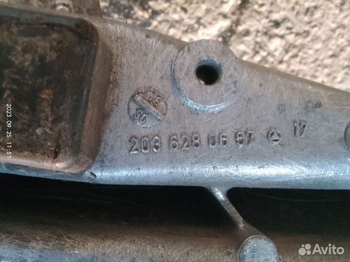 Балка подвески передняя Mercedes W203 рест