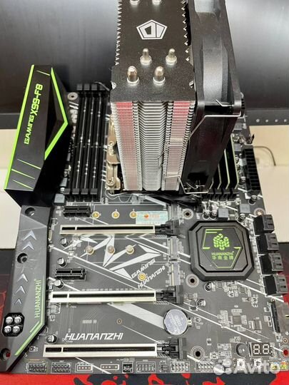 Материнская плата с процессором куллером и памятью