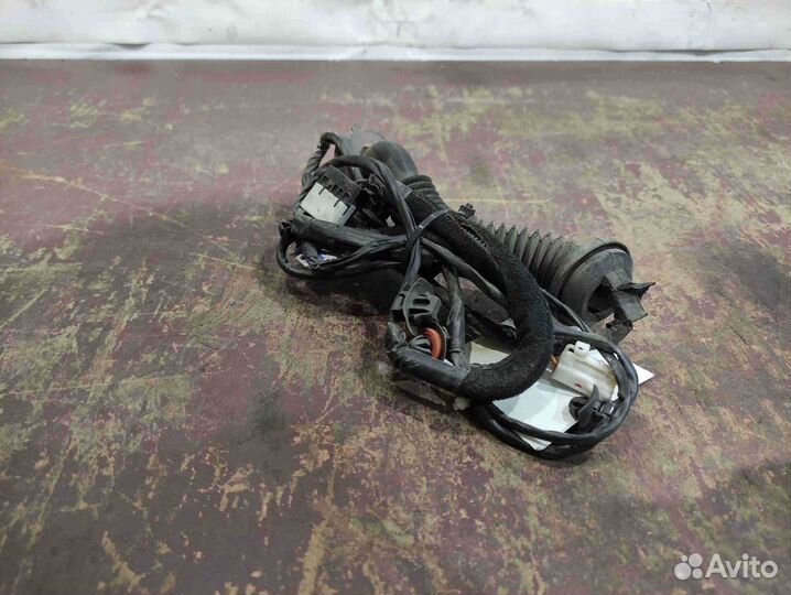 Проводка двери левая задняя Hyundai Solaris