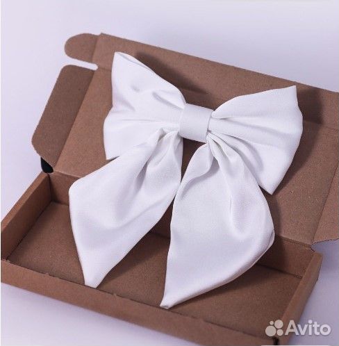 Бант на заколке