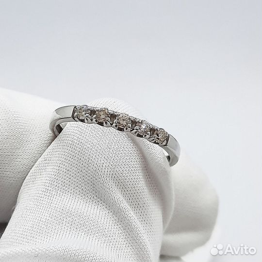 Золотое кольцо с бриллиантами