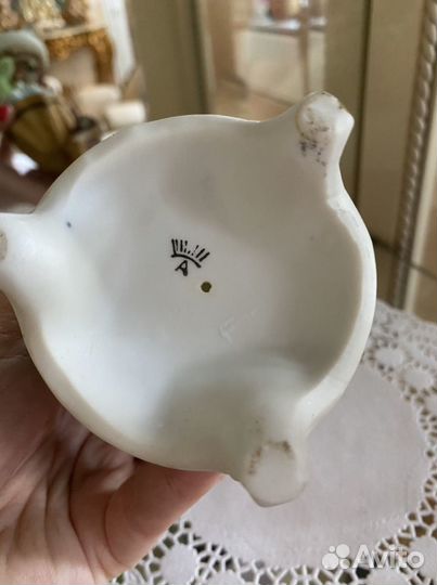 Статуэтка антикварная, фарфор