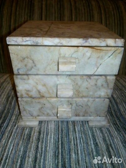 Шкатулка из натурального камня