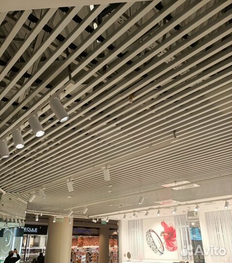 Реечный потолок (металлический)