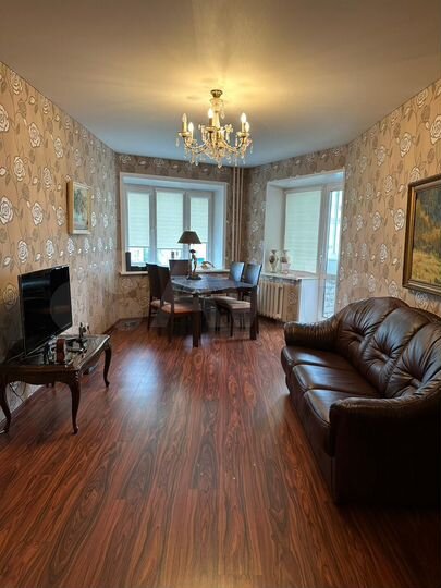 4-к. квартира, 110 м², 8/10 эт.