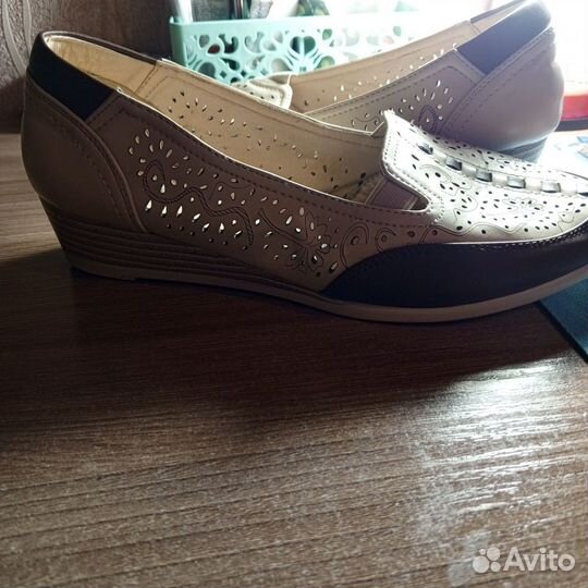 Туфли женские 38 размер бежевые натуральная кожа