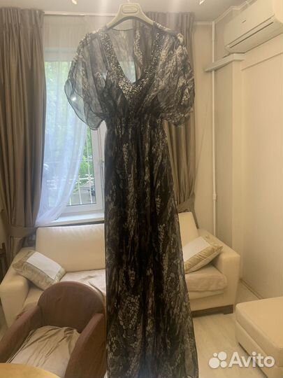 Легкое платье длинное 46