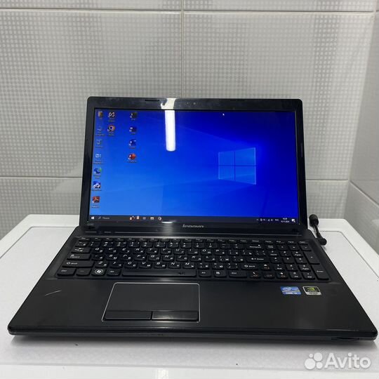 Ноутбук Lenovo i3-2370/8Gb/SSD+HDD/2 видеокарты