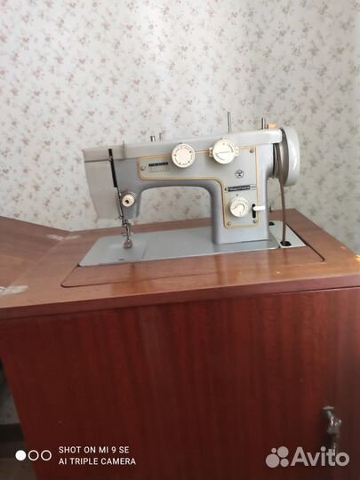 Швейная машина Подольск 142