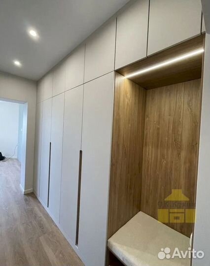 Шкаф купе с зеркалом