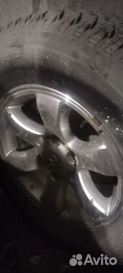 Bridgestone Dueler H/T 265/65 R17