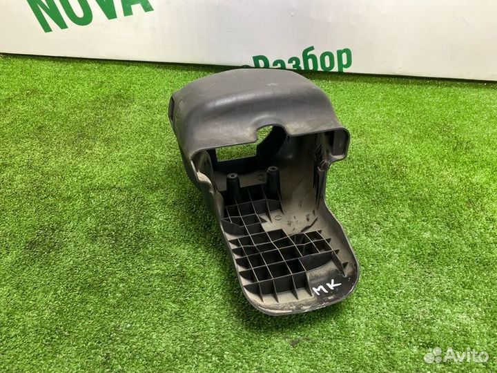 Кожух рулевой колонки Mitsubishi Colt Z30 1.5 4G