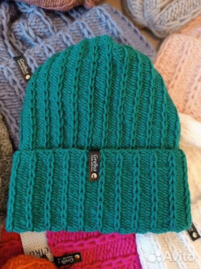 Шапка новая ручная вязка