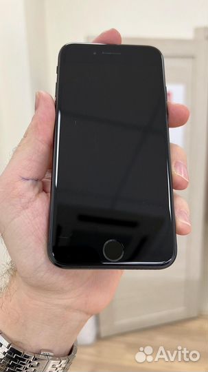 iPhone SE (2020), 64 ГБ