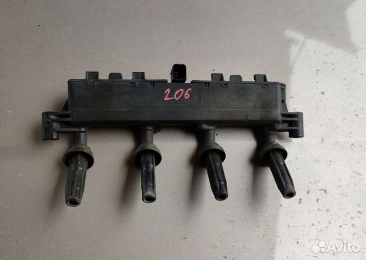 Катушка зажигания Peugeot 206