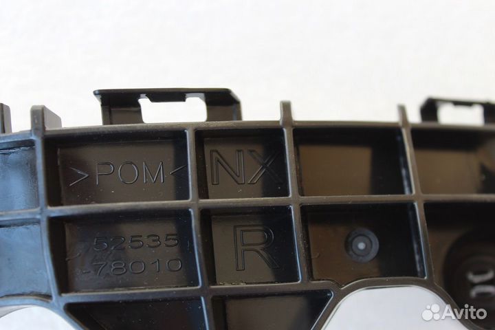 Lexus NX Кронштейн переднего бампера правый Новый