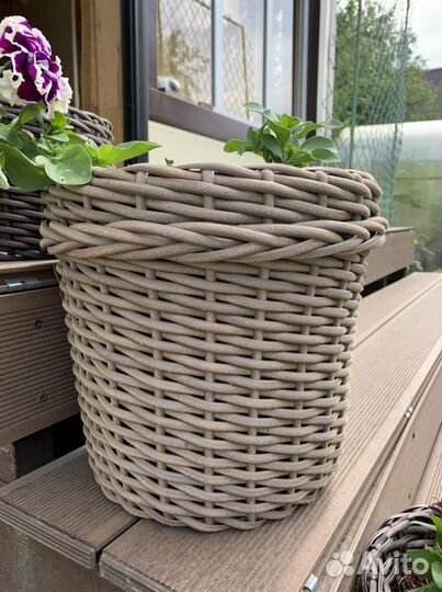 Кашпо для цветов