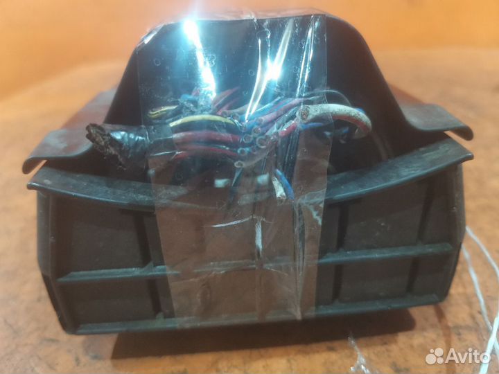 Блок предохранителей Nissan Stagea NM35