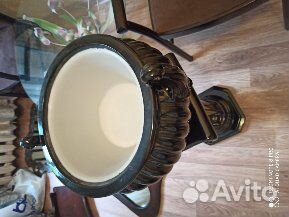 Чаша под цветок или фонтан на пьедестале