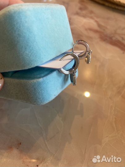 Серьги губы