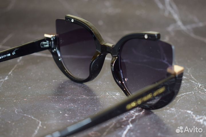 Солнцезащитные очки женские marc jacobs