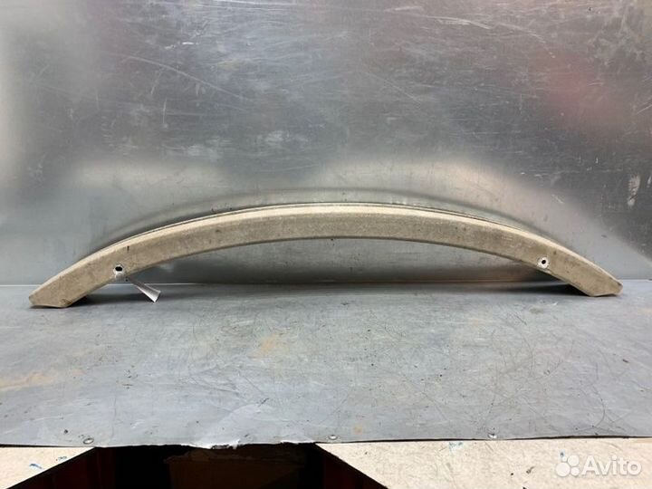 Усилитель переднего бампера Volkswagen Passat B5