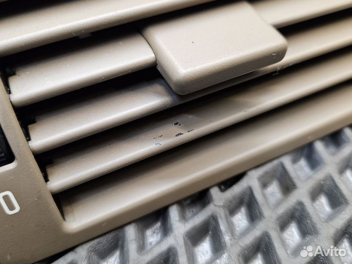 Воздуховод центральный Е39 BMW