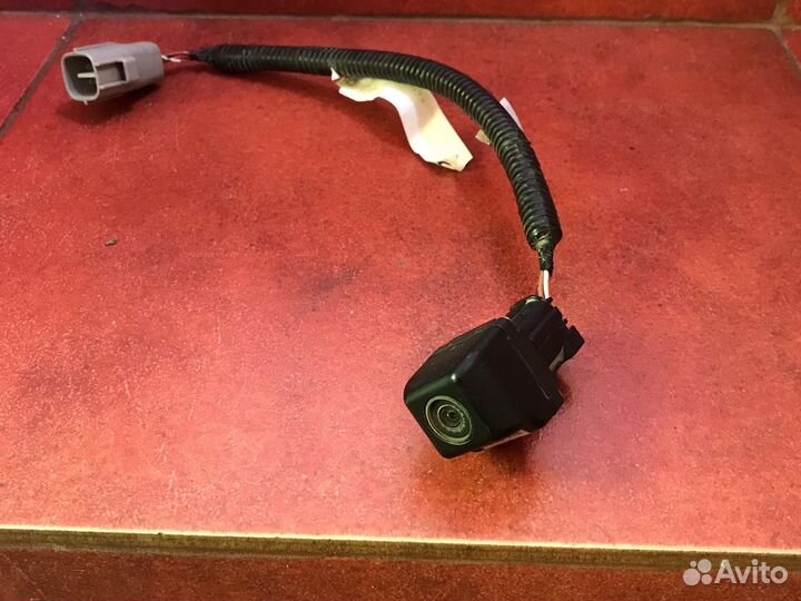 Камера заднего видо на тоета фуджик