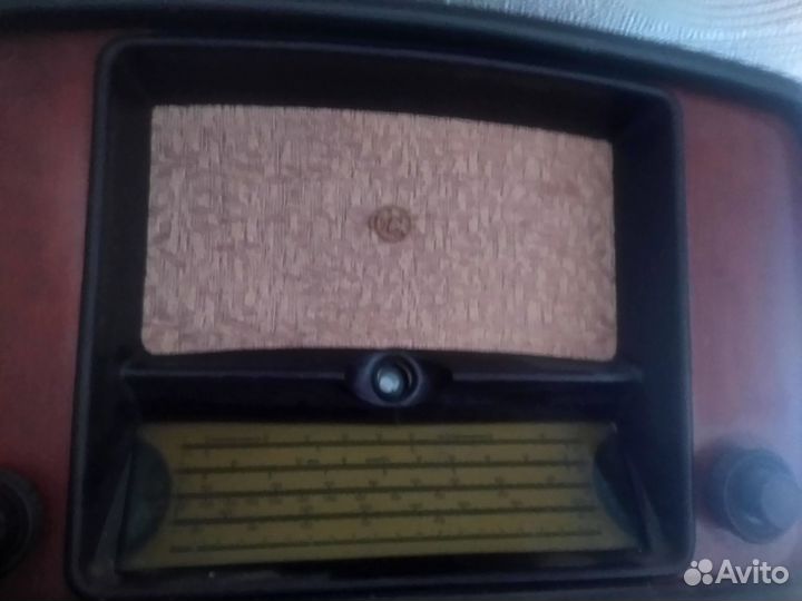 Радиоприемник старинный