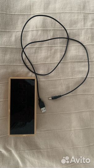 Часы электронные настольные