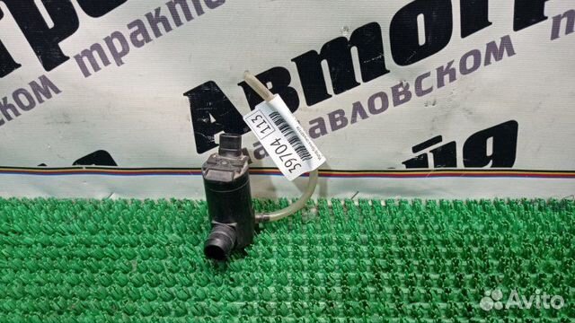 Мотор бачка омывателя Toyota Ipsum ACM26 2AZ-FE