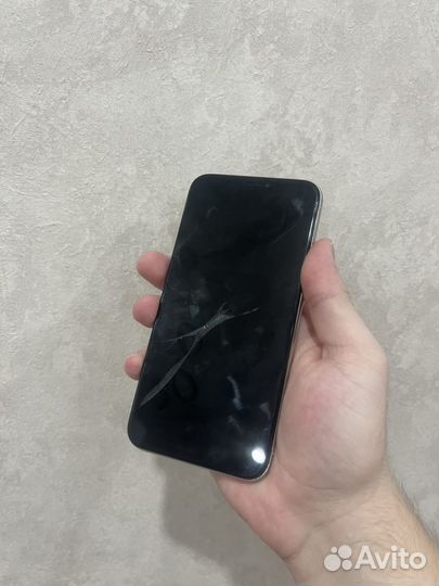 iPhone X, 64 ГБ