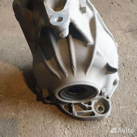 Редуктор заднего моста BMW 7 F01/F02 2011г. 757382