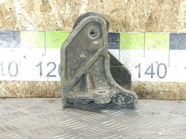 Кронштейн кпп Mitsubishi Lancer 9