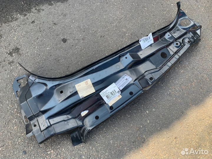 Панель заднего правого фонаря Note E11