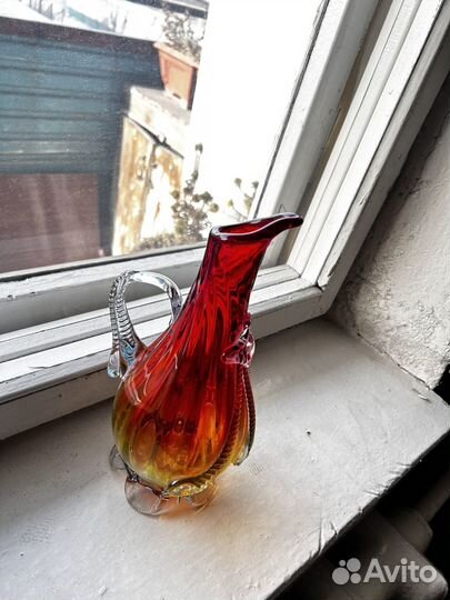 Ваза кувшин/винтаж/красное стекло/стеклянная СССР