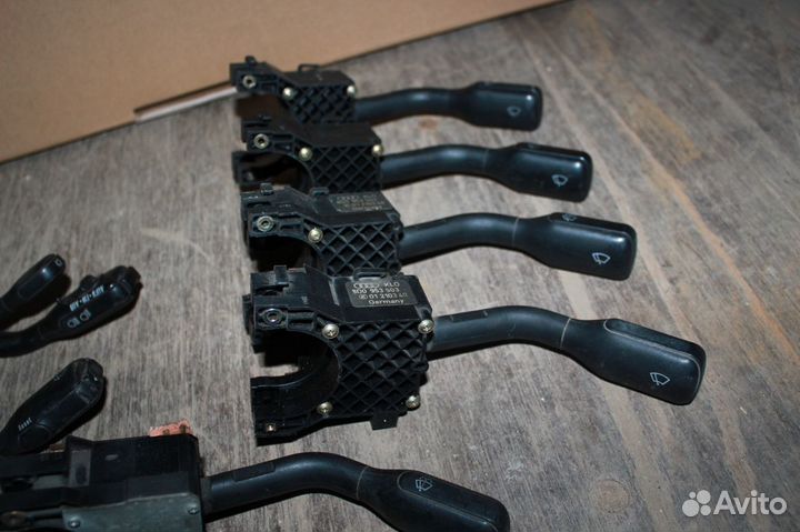 Подрулевой переключатель Audi 80 90 100 A6C4 A4B5