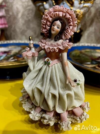 Статуэтка балерина кружевной фарфор (Germany)