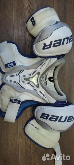 Нагрудник хоккейный bauer