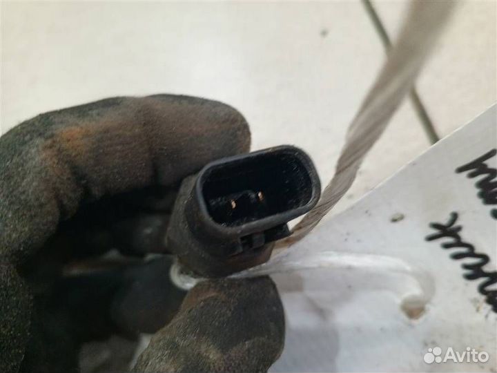 Датчик включения заднего хода Hyundai Getz 2002-2