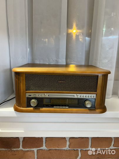 Виниловый проигрыватель Lenco TCD-2550