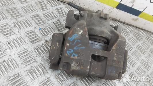 Суппорт тормозной передний правый renault scenic 3